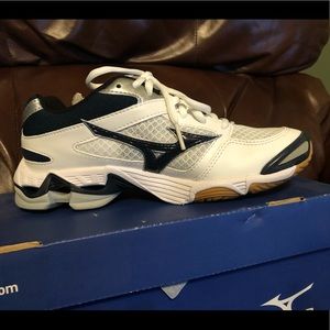 Women’s Mizuno Wave Bolt Volleyball Shoes